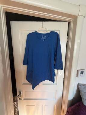 Lur Fashion For Change Women's 3/4 Sleeve Asymmetrical Hem Tunic Top Royal Blue